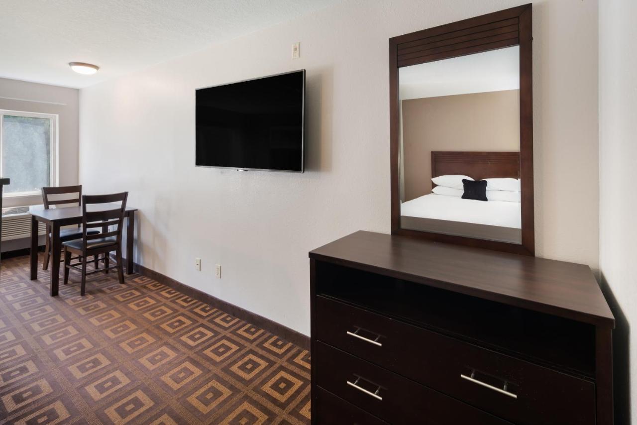 Quality Inn & Suites Kennewick Tri-Cities Кенневік Екстер'єр фото