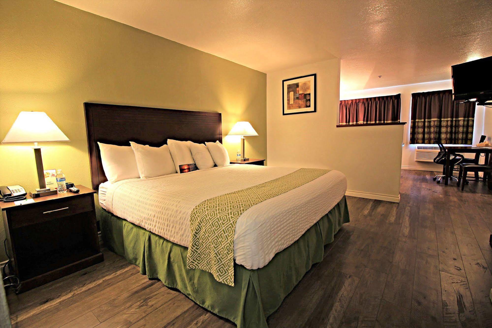 Quality Inn & Suites Kennewick Tri-Cities Кенневік Екстер'єр фото