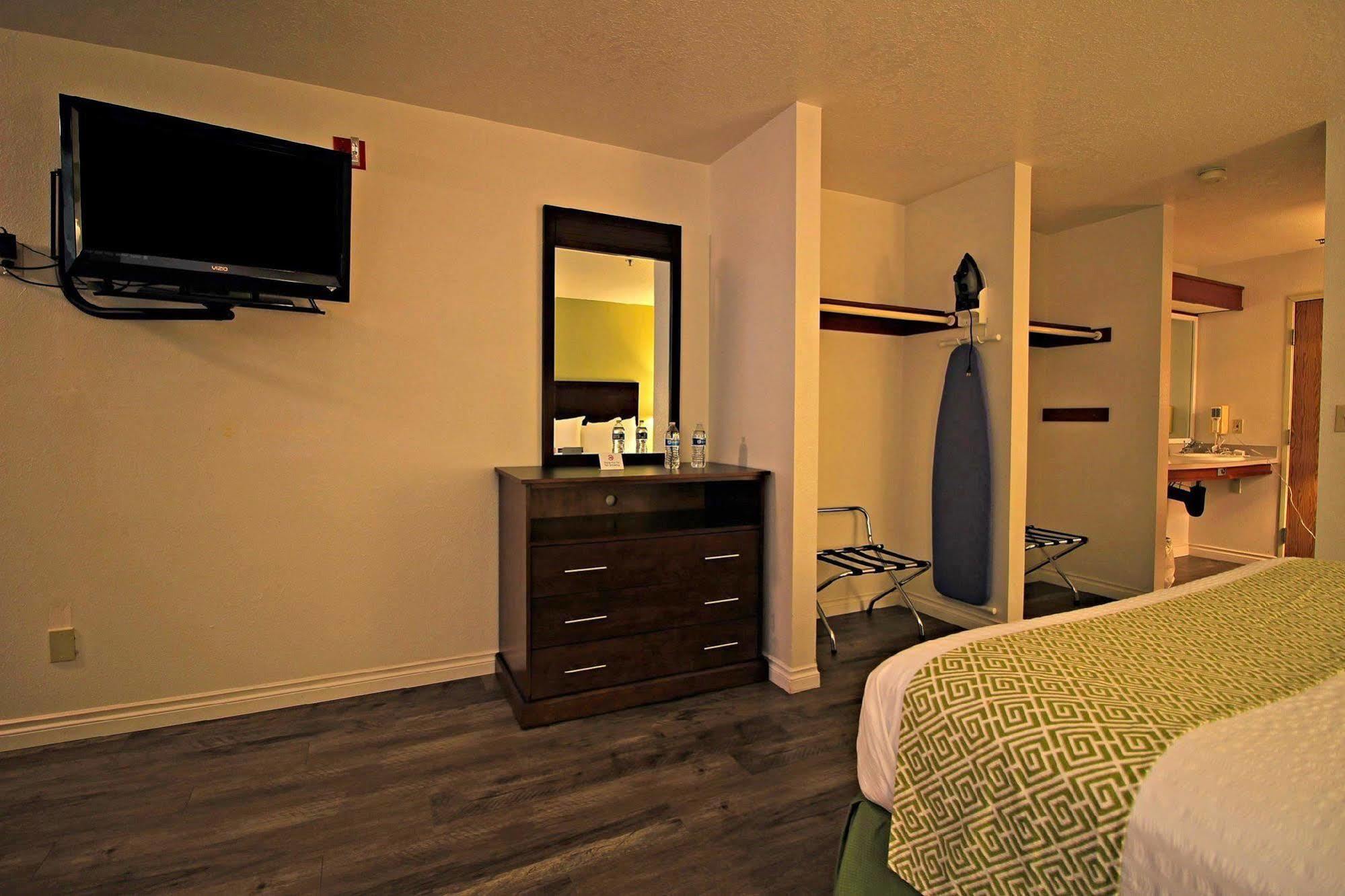 Quality Inn & Suites Kennewick Tri-Cities Кенневік Екстер'єр фото